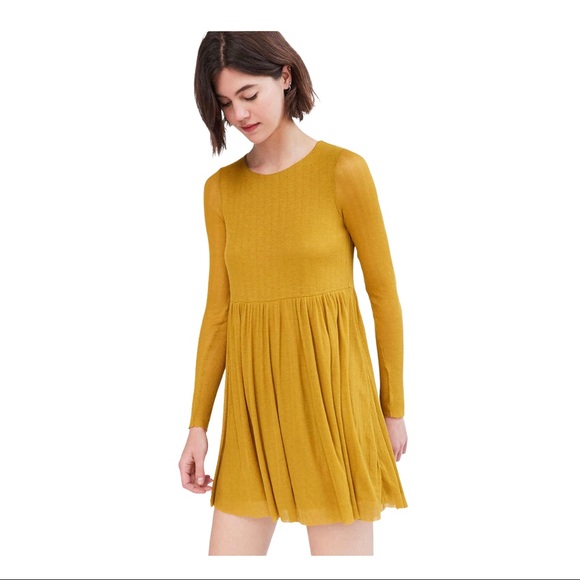 Urban Outfitters Dresses & Skirts - Kimchi Blue Vidal Long Sleeve Babydoll Mini Dress